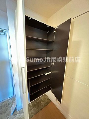 その他　便利な収納スペースです