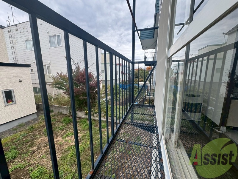 バルコニー　バルコニーが付いていますので一息ついてみてはいかがですか。