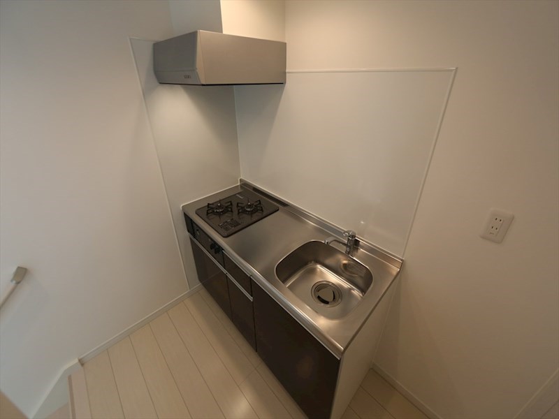 キッチン　システムキッチン（ガス2口）冷蔵庫・レンジ等ご用意できます