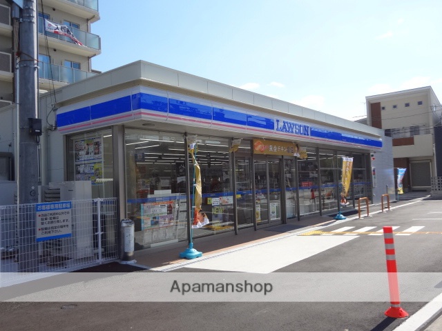 コンビニ　ローソン八尾高安駅前店（コンビニ）まで349m