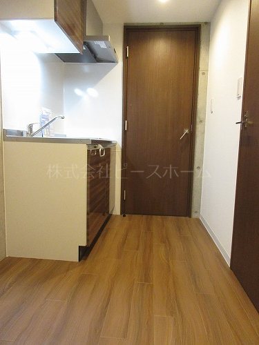 居室・リビング　※別号室参考写真