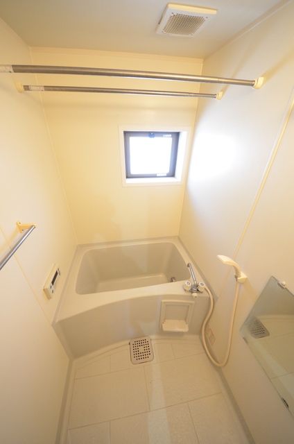 バス・シャワールーム　☆追焚きバス☆