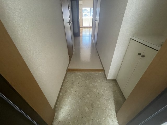 玄関　同物件別室です。