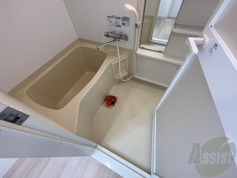 バス・シャワールーム　お風呂です。ゆっくりお風呂につかるのも体に良いですね～