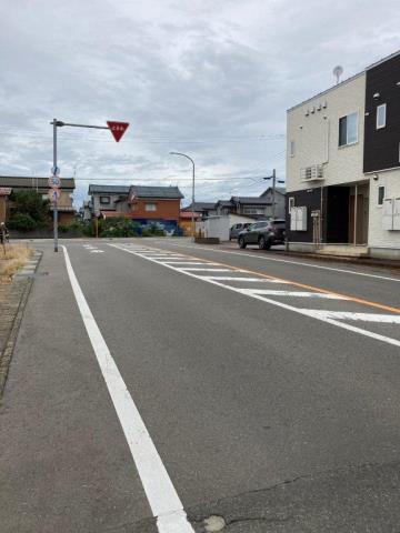 その他　前面道路（その他）まで0m