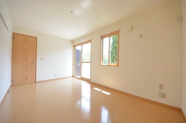 その他部屋・スペース　☆７．５帖のｌ洋室☆