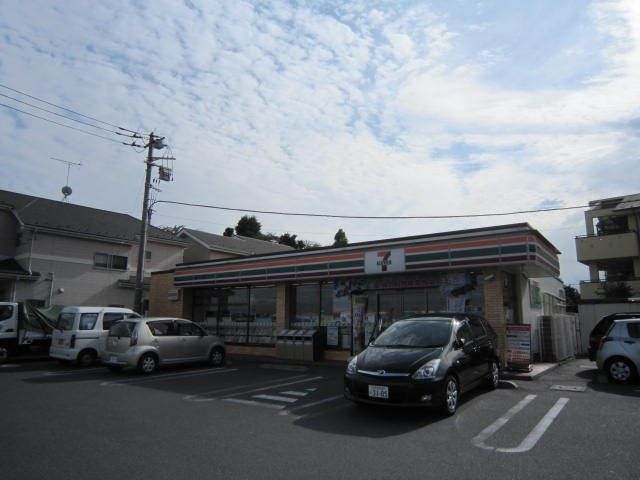 コンビニ　セブンイレブン（コンビニ）まで1900m