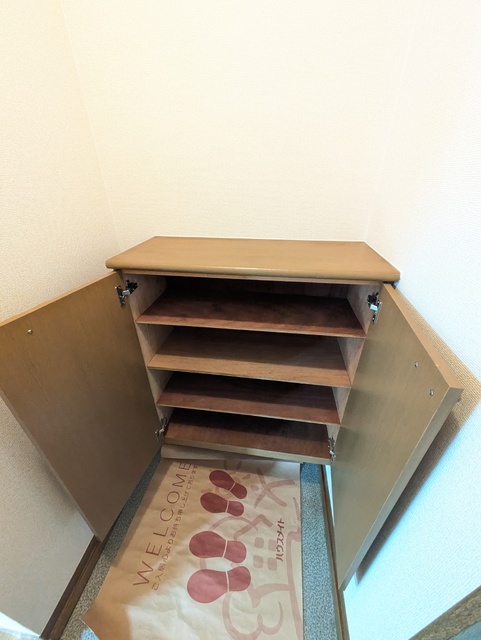 玄関　玄関のシューズボックス