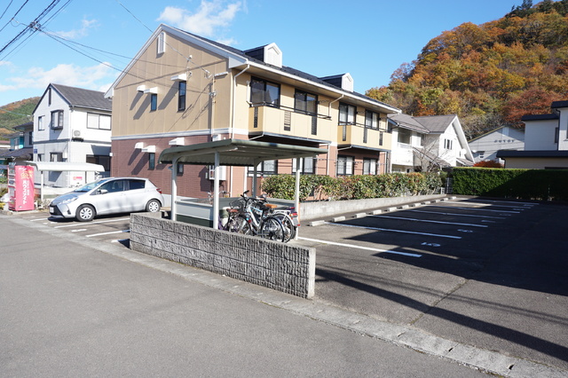 駐車場　敷地内駐車場