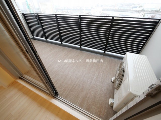 バルコニー　同シリーズ別部屋仕様になります。