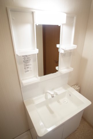 洗面設備　シャンプー＆ドレッサー