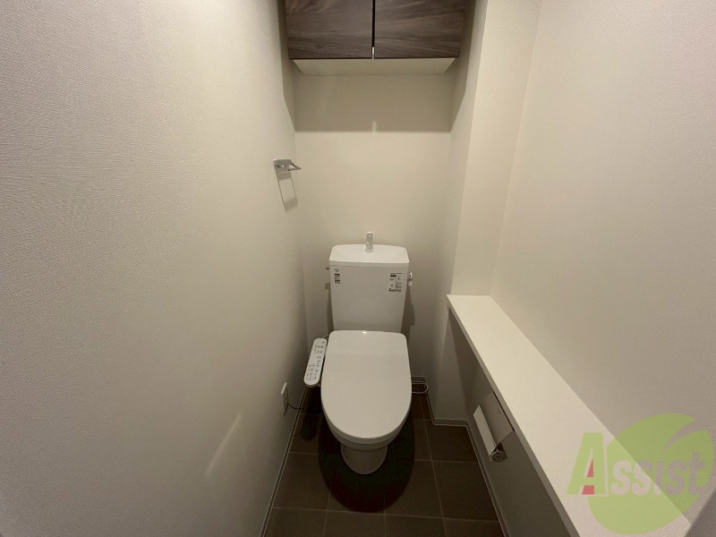 トイレ　こちらはトイレです。清潔感があり、安心して使用できます。