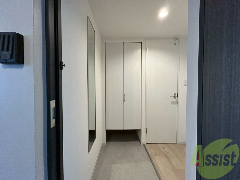 玄関　玄関の様子です。明るい印象ですね。気分もあがりそう。