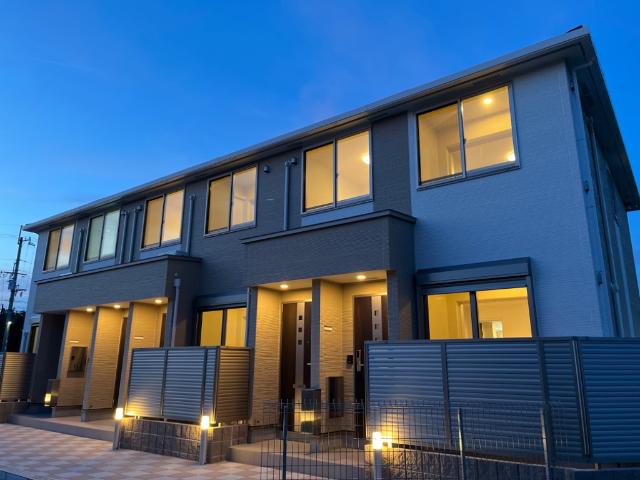 建物外観　外観写真（夜）