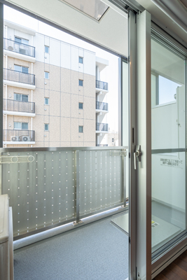 バルコニー　バルコニー