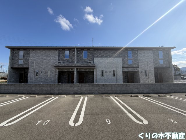 建物外観　落ち着いた雰囲気の外観です