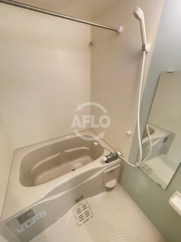 バス・シャワールーム　イリス長居公園　浴室