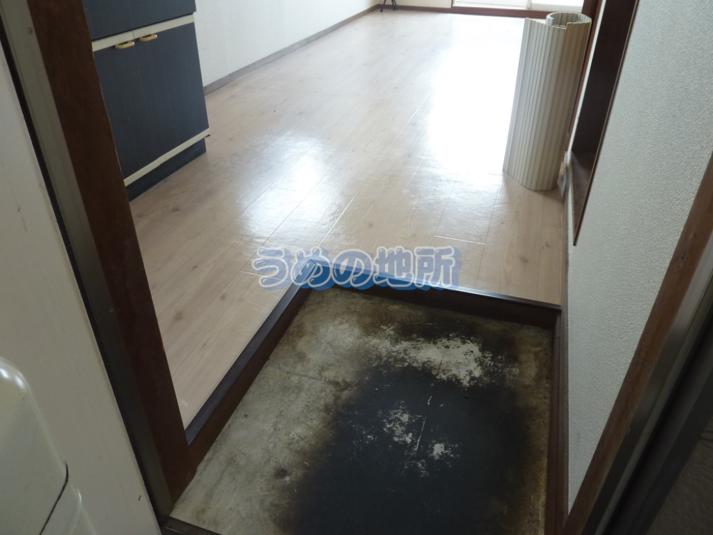 玄関　P1550207　ロゴ圧縮済