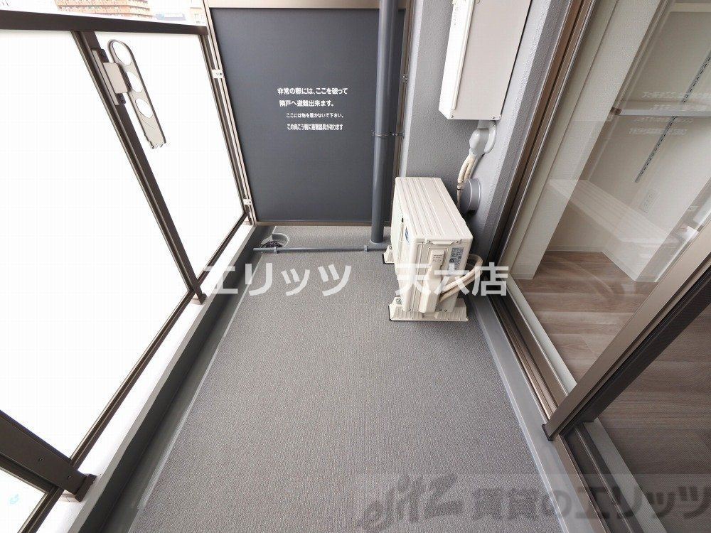 バルコニー　バルコニー