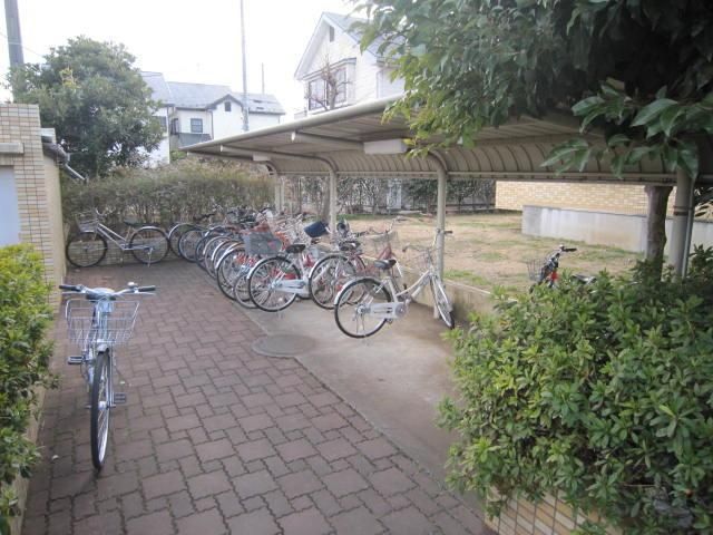 その他共有部分　☆広々屋根付駐輪場☆