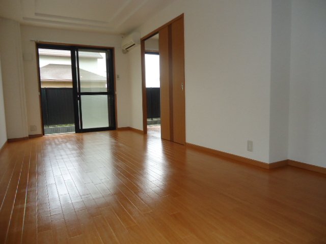 居室・リビング　リビング