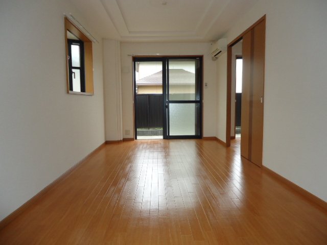 居室・リビング　リビング