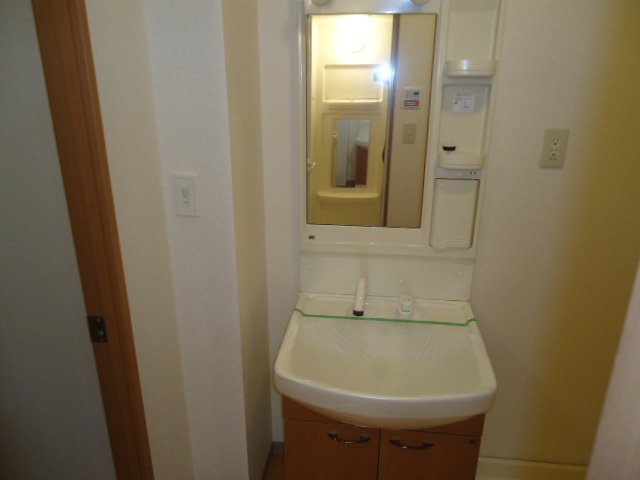 洗面設備　洗髪洗面化粧台