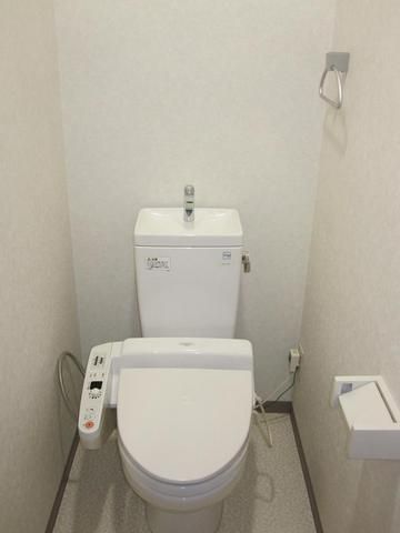 トイレ　お部屋探しは株式会社　タウンハウジング　までお気軽にお問合…