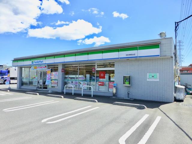 コンビニ　ファミリーマート羽村神明台店（コンビニ）まで520m