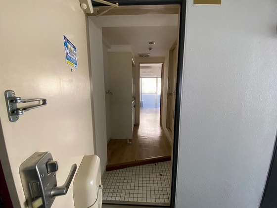 玄関　※別部屋の写真です