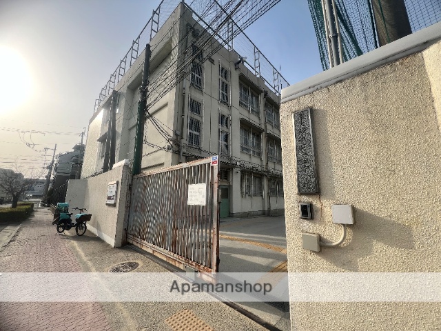 中学校　英田中学校（中学校）まで1256m