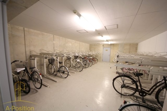 その他　W.O.B.NISHIUMEDA（ウォブニシウメダ）