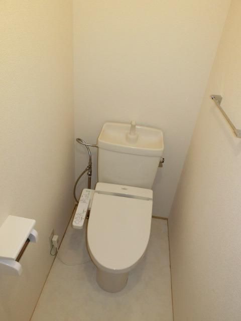 トイレ　※別号室参考写真です