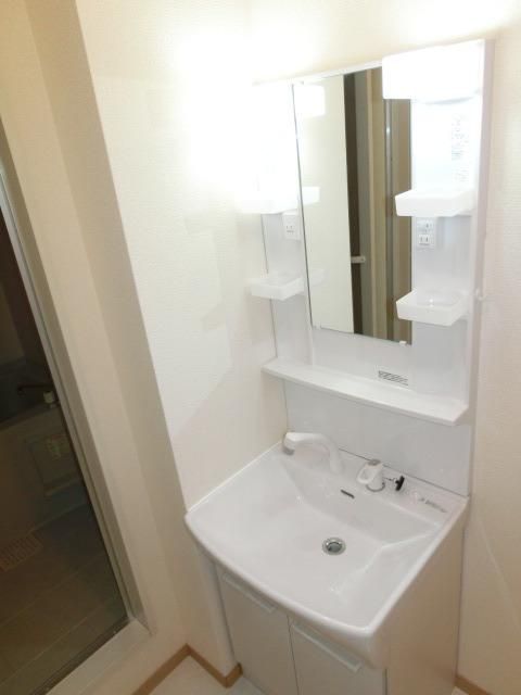 洗面設備　※別号室参考写真です