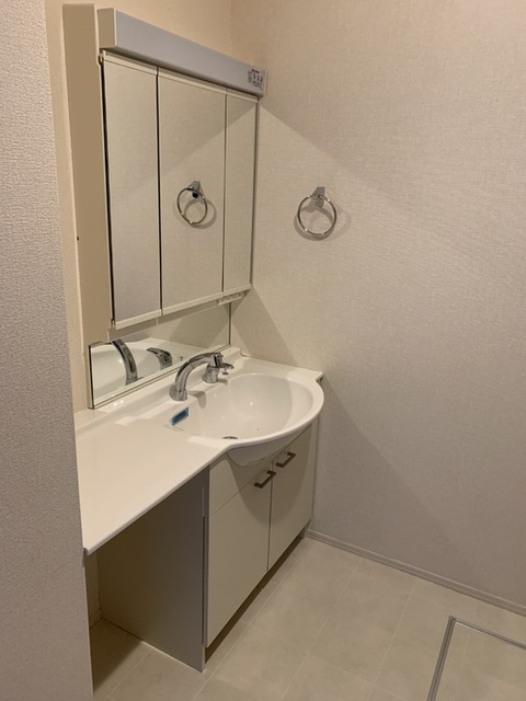 洗面設備　洗髪洗面化粧台