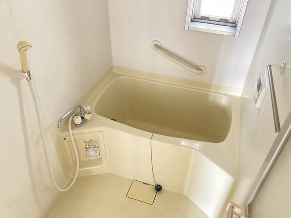 バス・シャワールーム　ビレッジハウスの同一物件・同一タイプの間取りの写真です