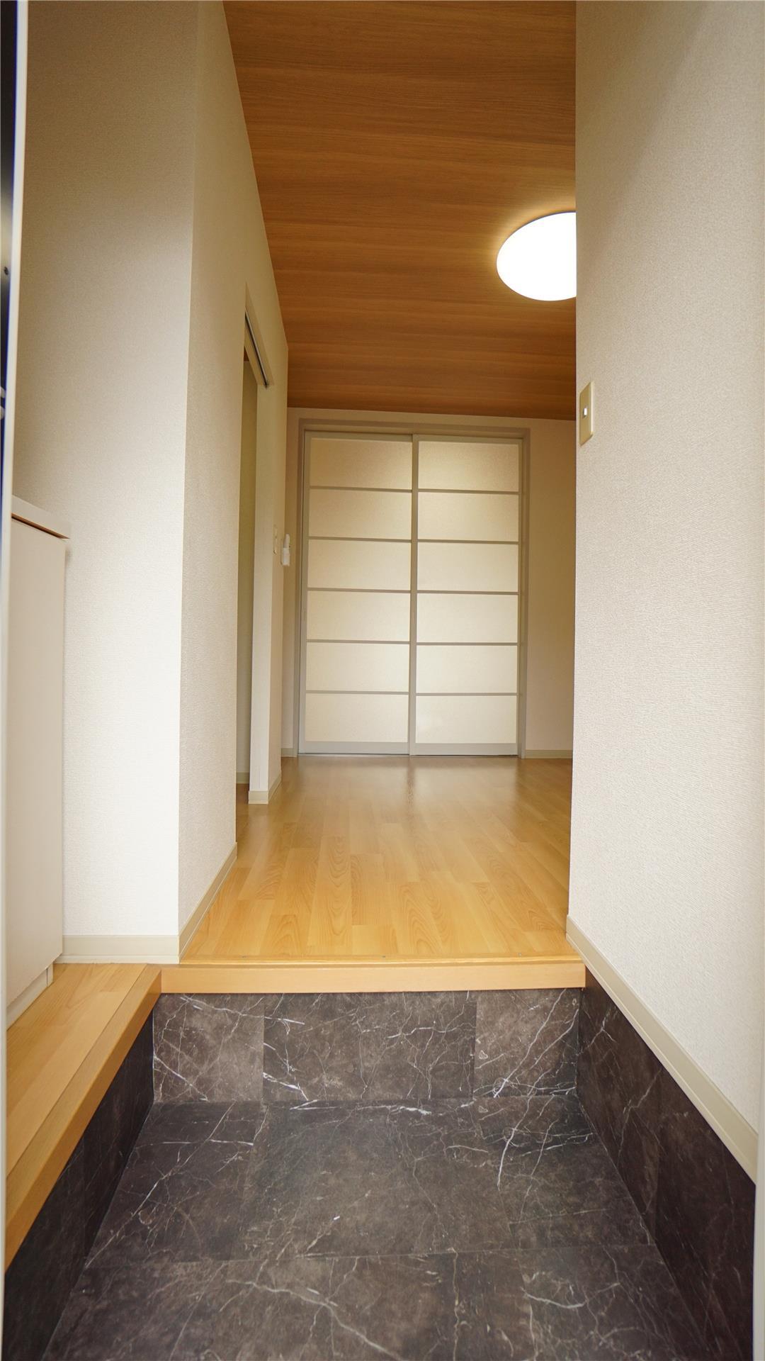 玄関　別のお部屋のお写真です