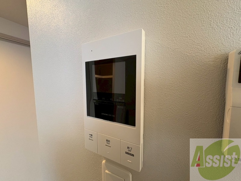 セキュリティ　ＴＶモニター付インターホンです。来客者の顔が見えるので安心！