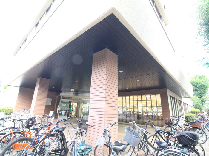図書館　大泉図書館（図書館）まで750m
