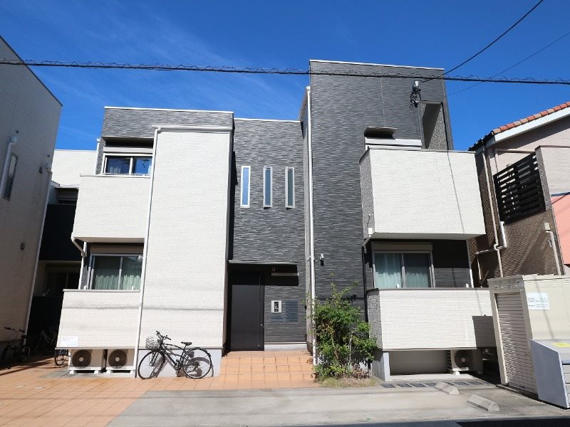 建物外観　外観　オートロック付　光インターネット無料