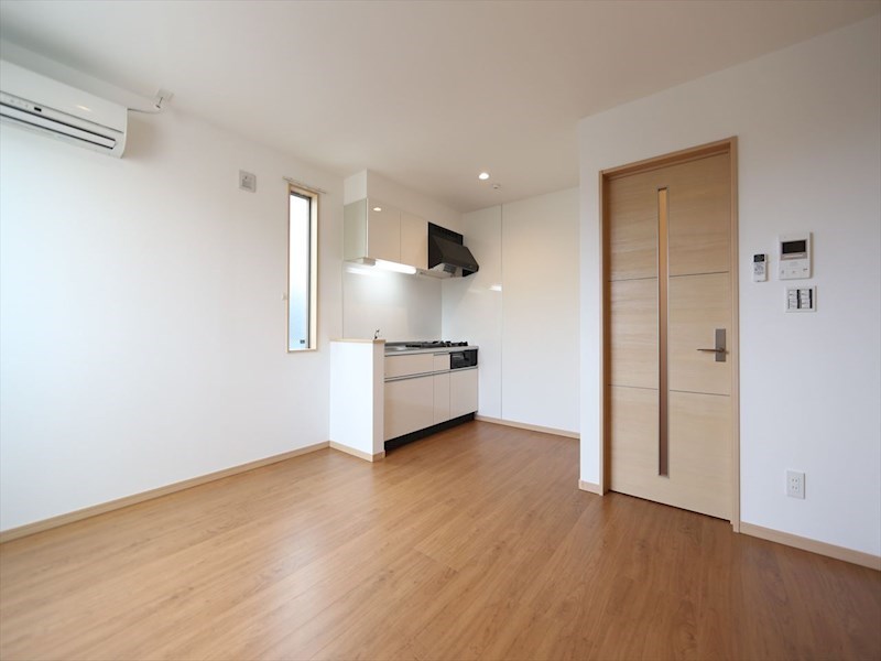 居室・リビング　洋室9.2帖　クローゼット付（収納充実してます）