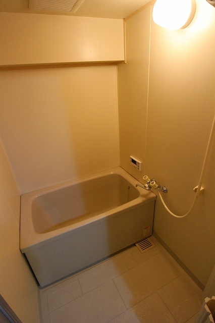 バス・シャワールーム　浴室　※別号室参考写真