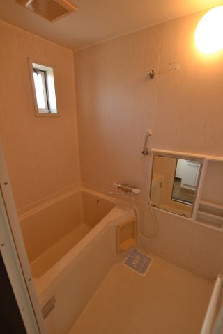 バス・シャワールーム　別号室の写真です。ご参考までに