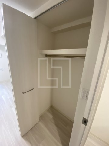 収納　プレサンス大国町アドロッソ　クローゼット