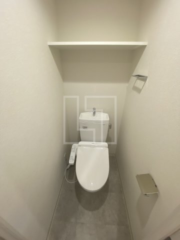 トイレ　プレサンス大国町アドロッソ　温水洗浄便座