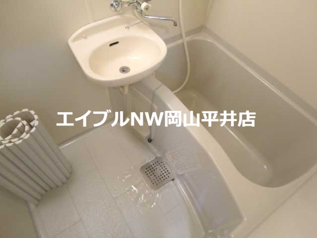 バス・シャワールーム　バス