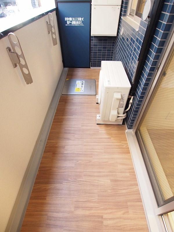 バルコニー　同施工会社の同仕様写真です。