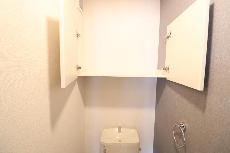 その他　トイレ　棚付き