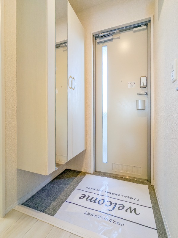 玄関　図面と現状に相違がある場合には現状を優先