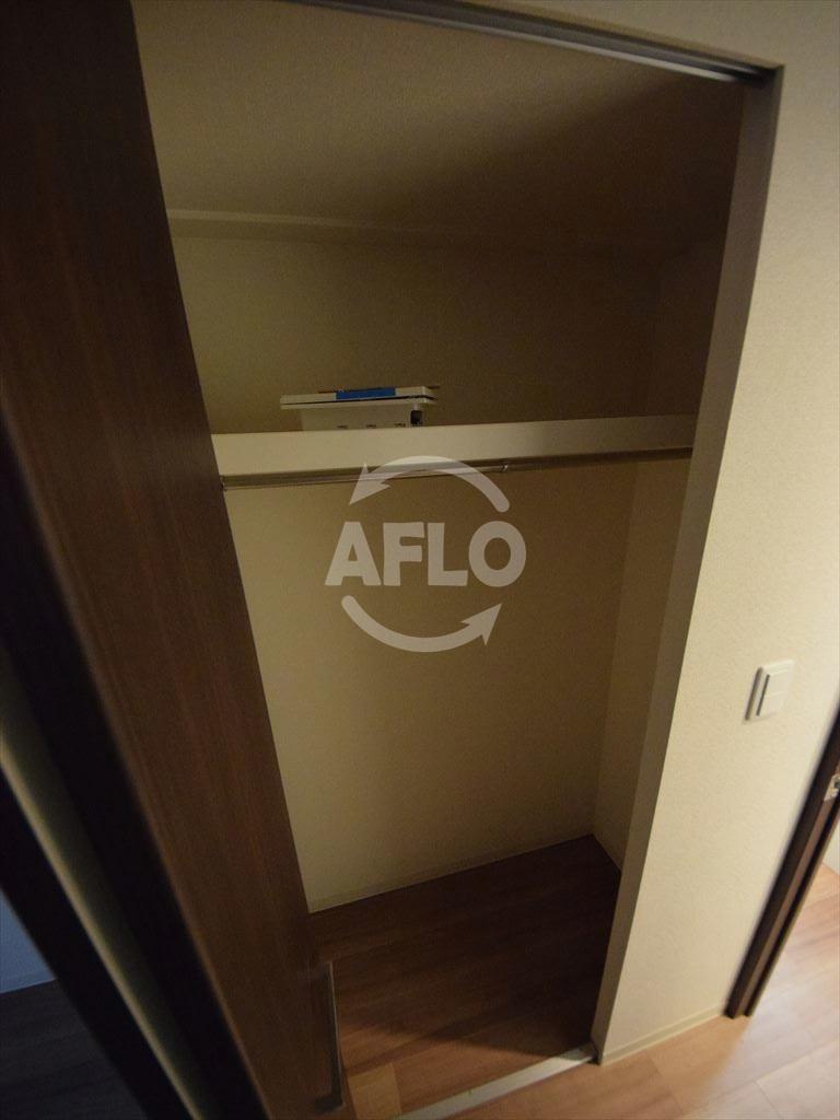 収納　プレサンス本町エクセトラ　クローゼット